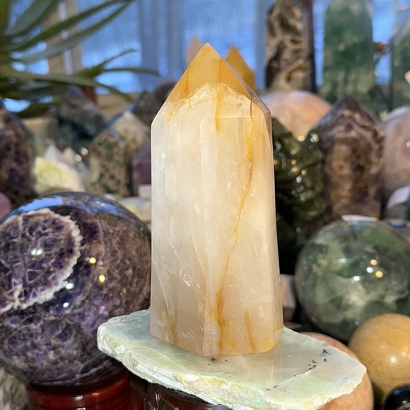 🔥SALE🔥 Golden Healer Crystal Tower! - Picture 4 of 13